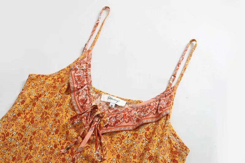 Holiday style floral sling